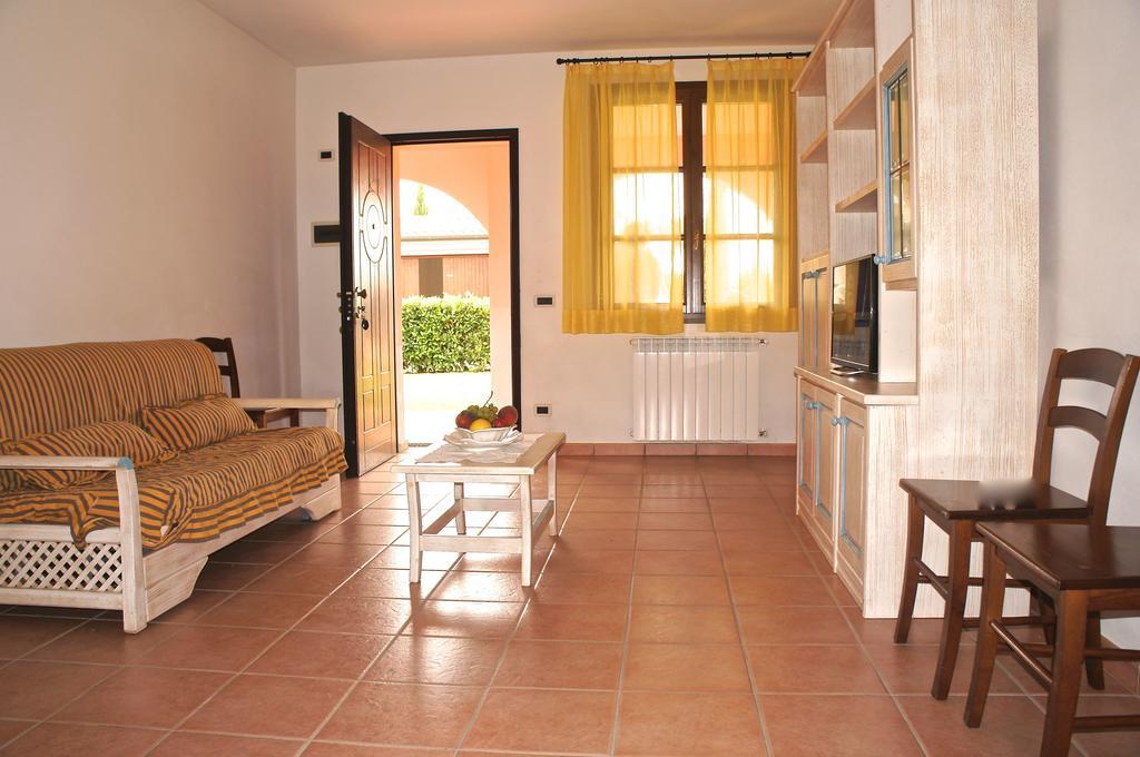 Appartamenti In Residence Villa Santa Maria San Vincenzo Quarto foto