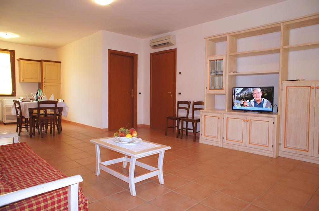 Appartamenti In Residence Villa Santa Maria San Vincenzo Quarto foto